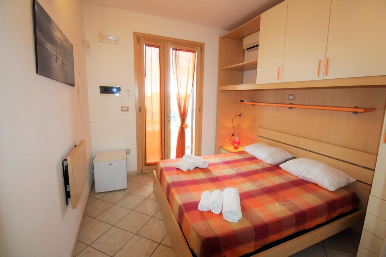 B&B Scoglio Di Pirro Climatizzato A 150 M Dalle Spiagge Salentine Torre San Giovanni Ugento Εξωτερικό φωτογραφία