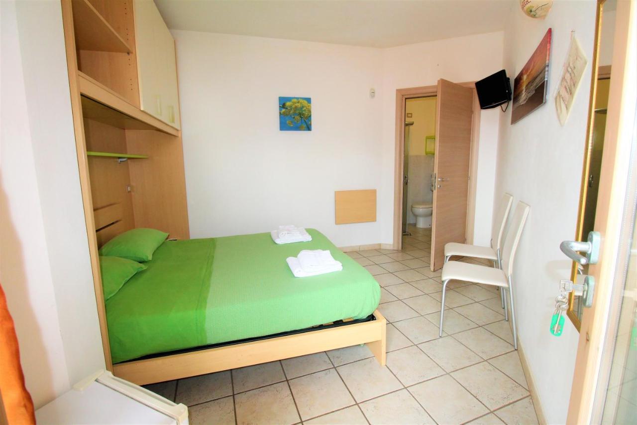 B&B Scoglio Di Pirro Climatizzato A 150 M Dalle Spiagge Salentine Torre San Giovanni Ugento Εξωτερικό φωτογραφία